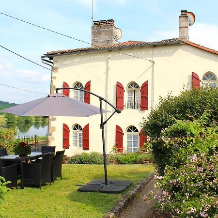 La Maison Du Passeur アヴァイユ・リムジーヌ エクステリア 写真
